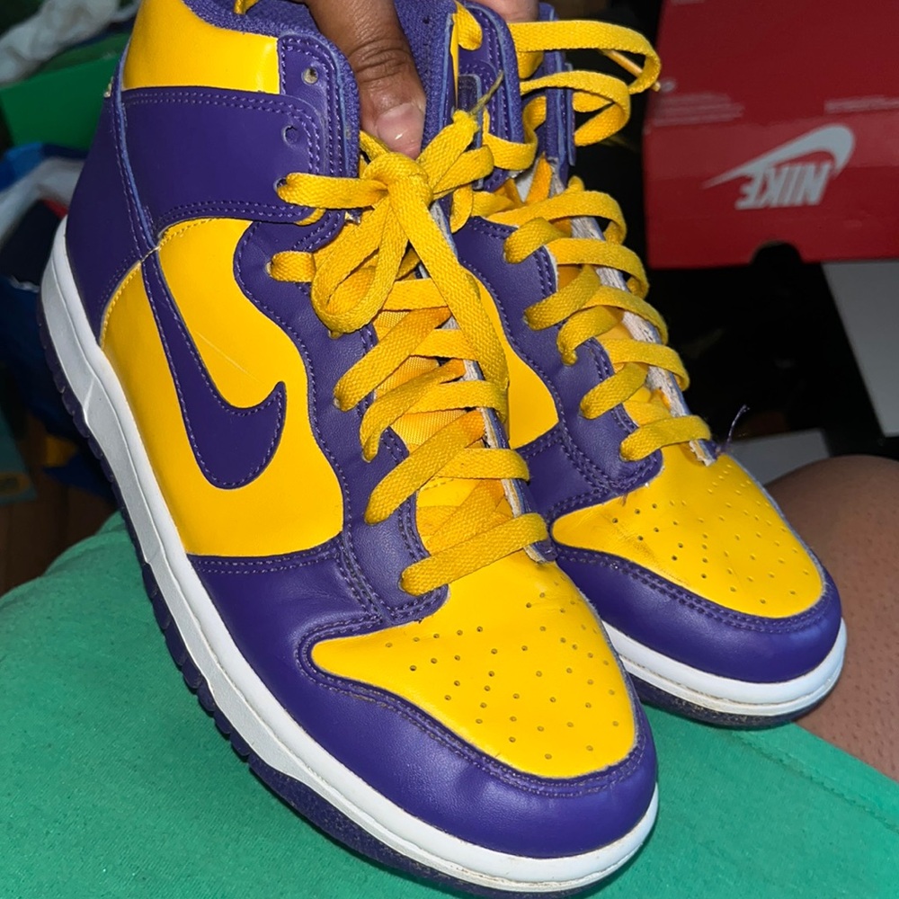 Lakers Nike Dunk Size 7y